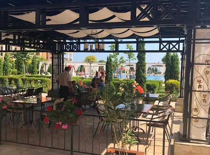 Апартаменты Private 156 In Prestige