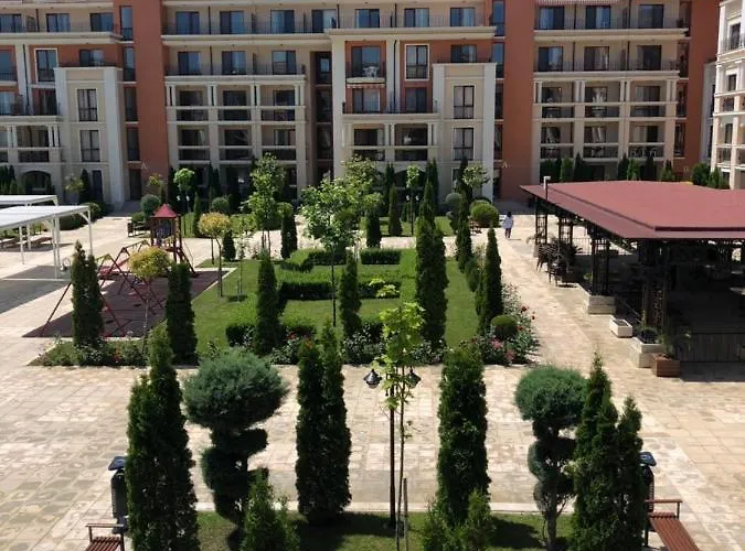 Private 156 In Prestige Свети-Влас